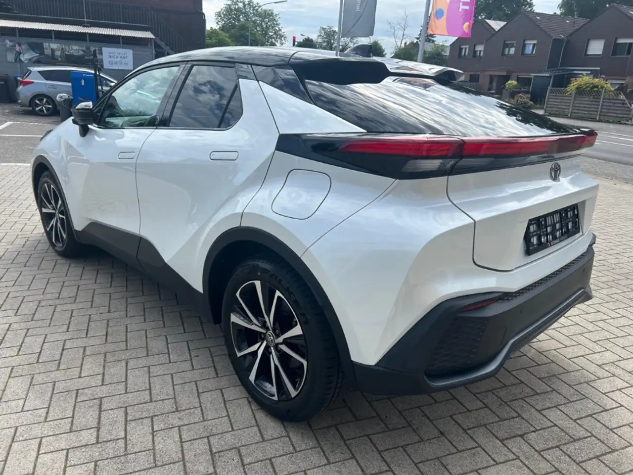 Toyota C-HR 6