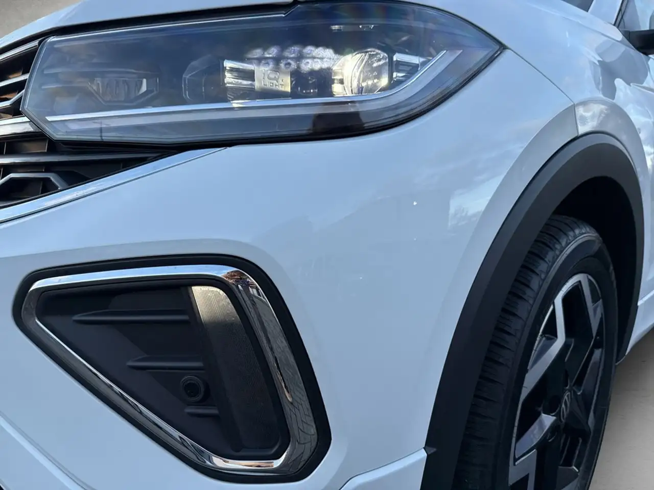 Volkswagen T-Cross 4