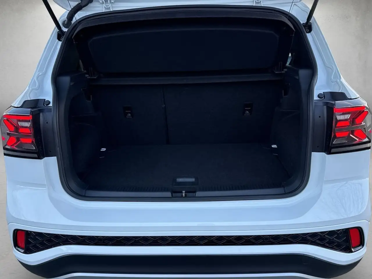 Volkswagen T-Cross 5