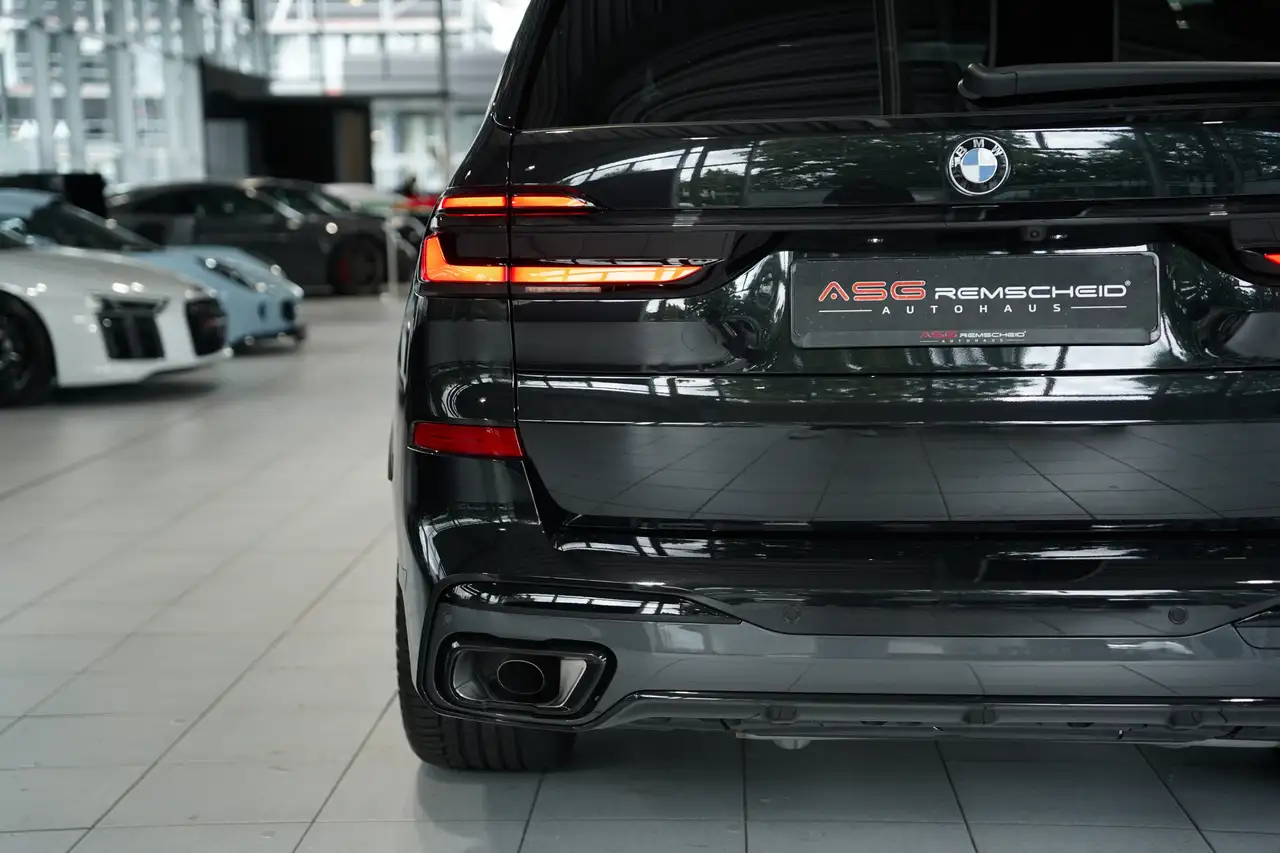 BMW X7 14