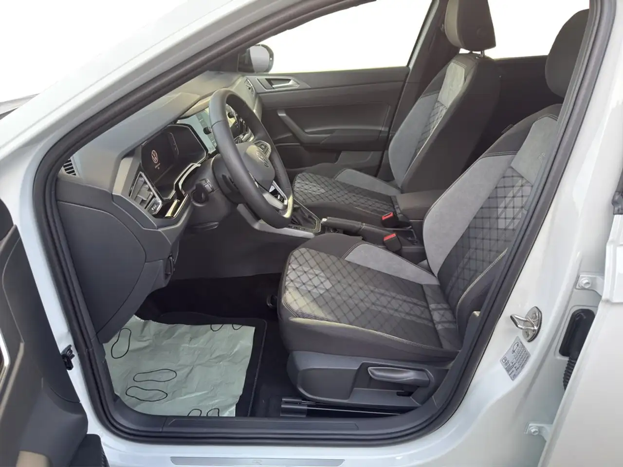 Volkswagen Taigo 11