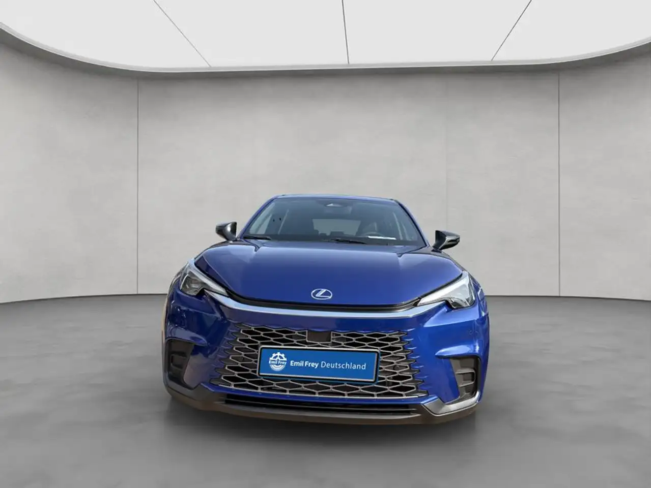 Lexus LBX 9