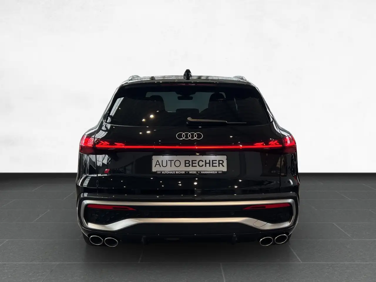 Audi SQ5 4