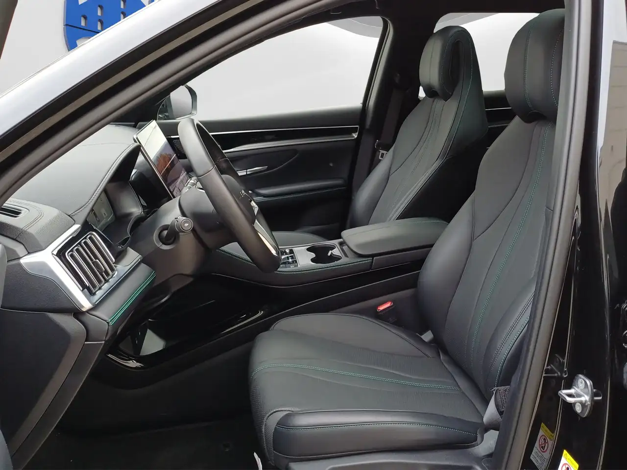 BYD Seal 8