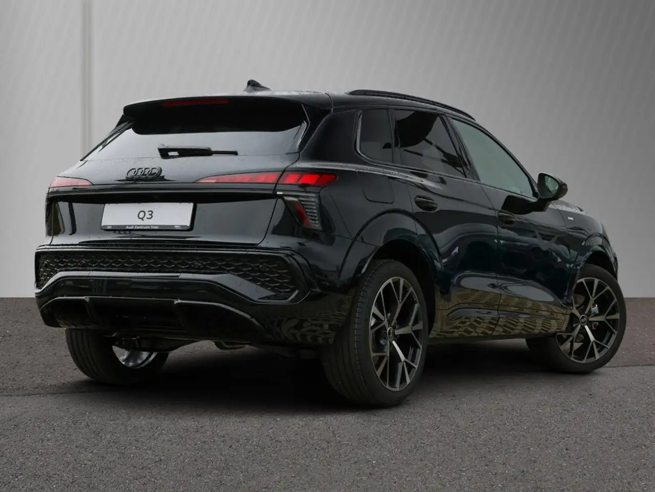 Audi Q3 4
