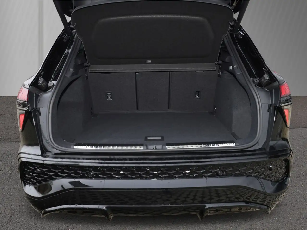 Audi Q3 6