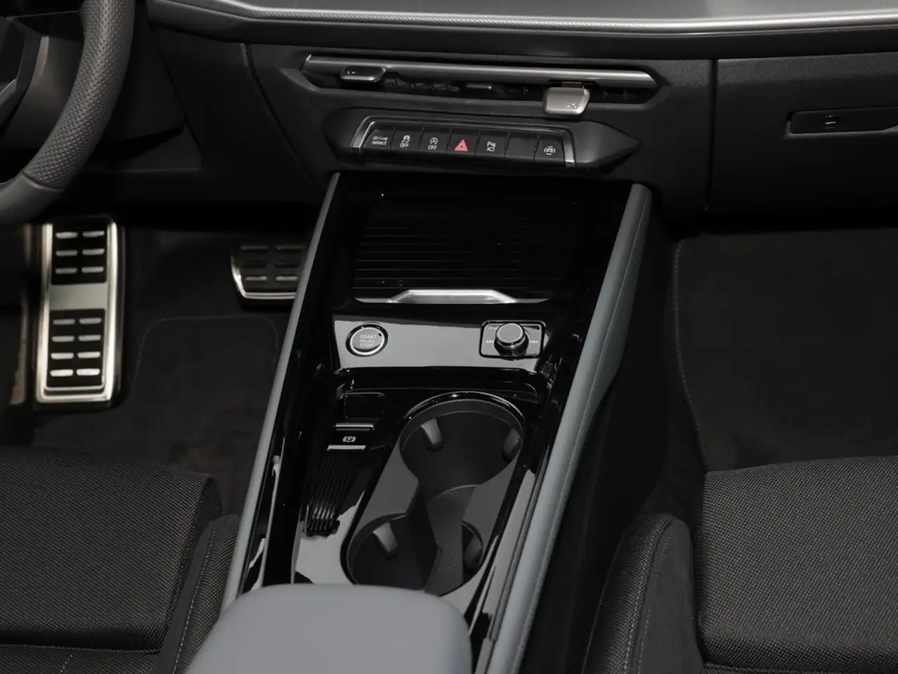 Audi Q3 13