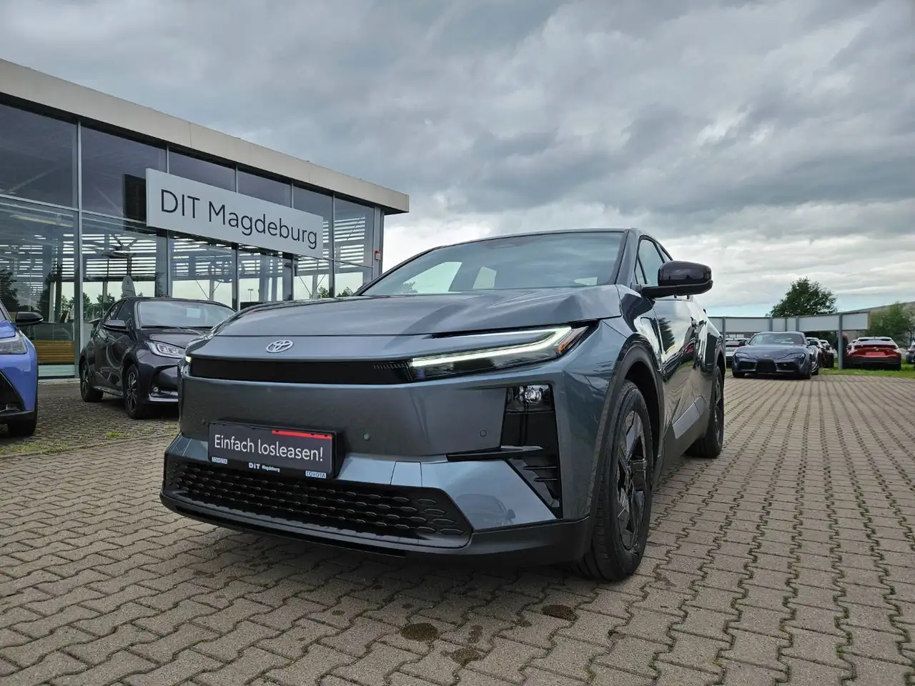Toyota C-HR 4