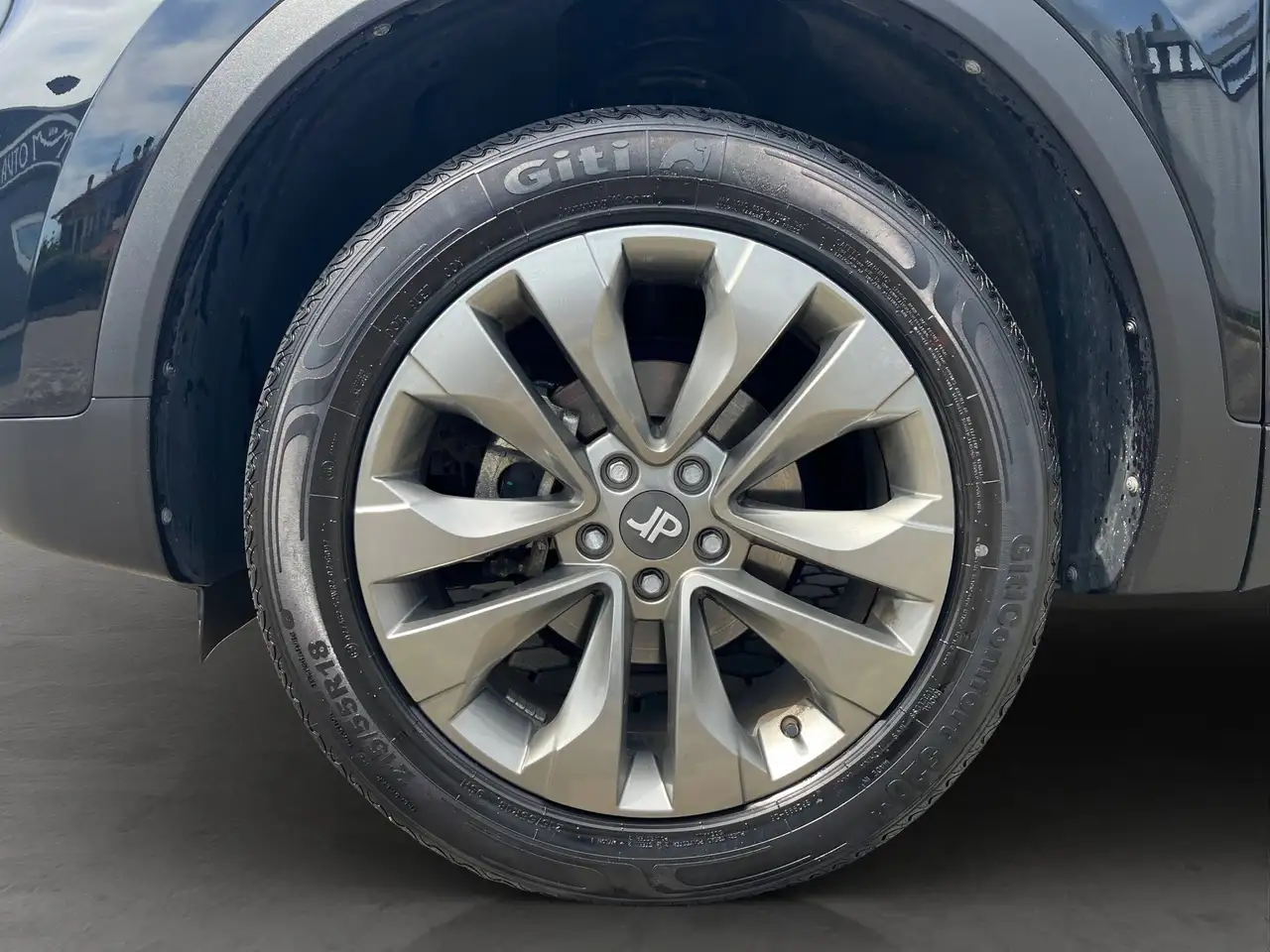 DR Automobiles DR4 7