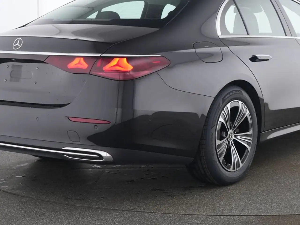 Mercedes-Benz E 220 9