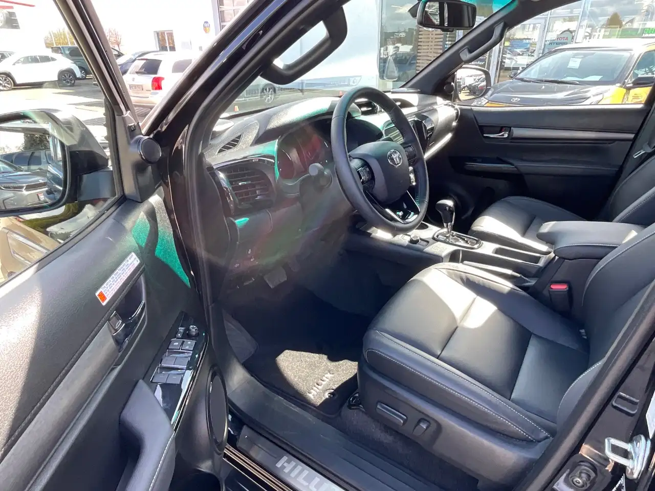 Toyota Hilux 9