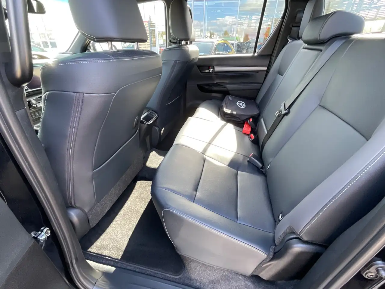 Toyota Hilux 10