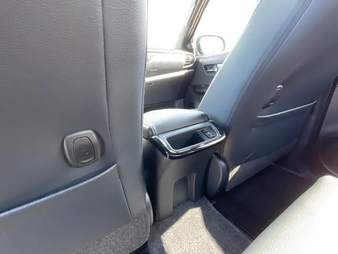 Toyota Hilux 11