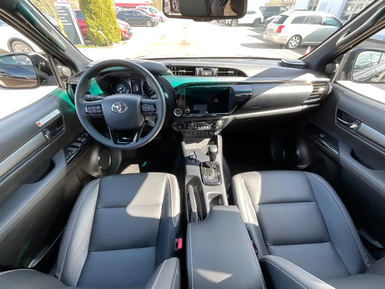 Toyota Hilux 12