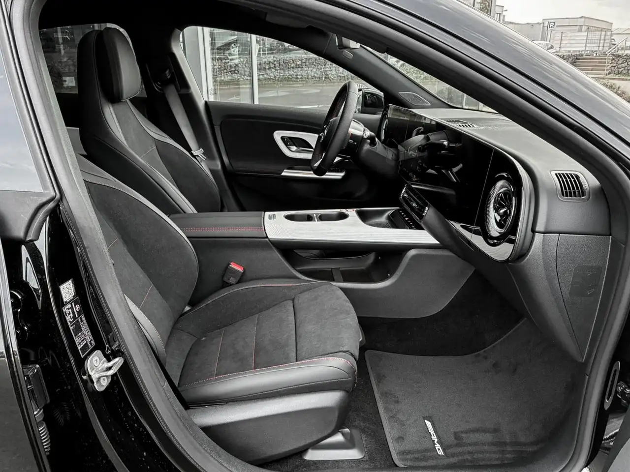 Mercedes-Benz CLA 200 7