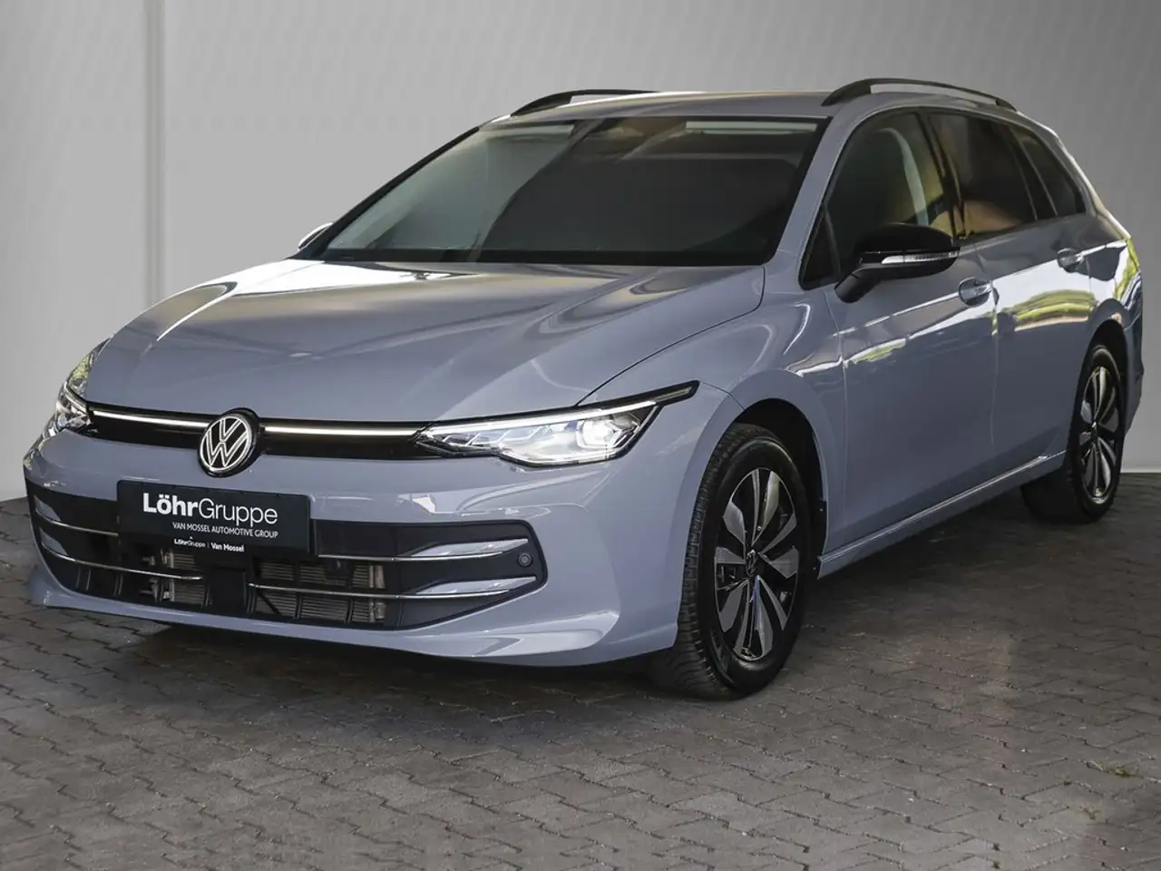 Volkswagen Golf VIII 2