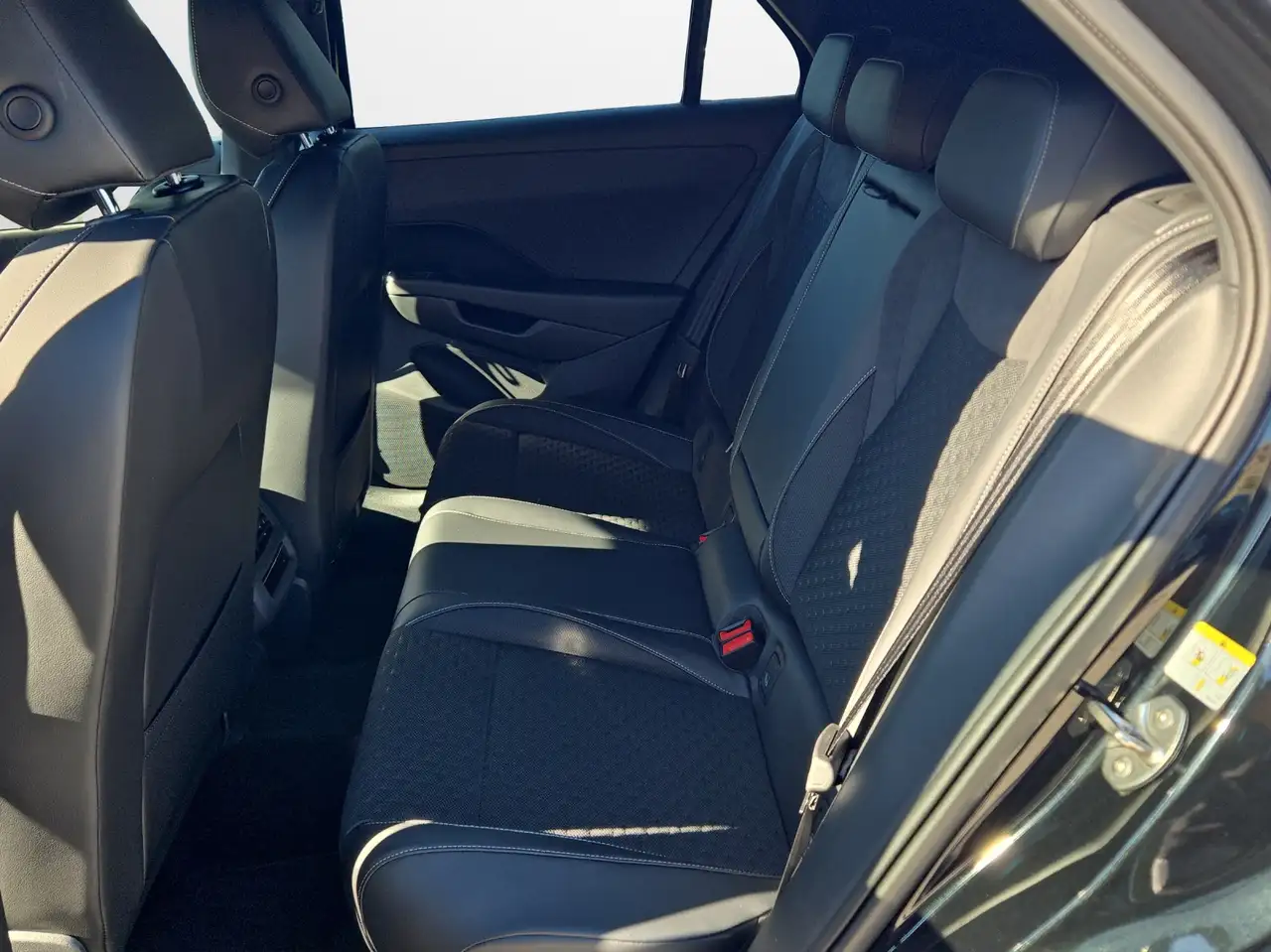 Volkswagen T-Roc 12