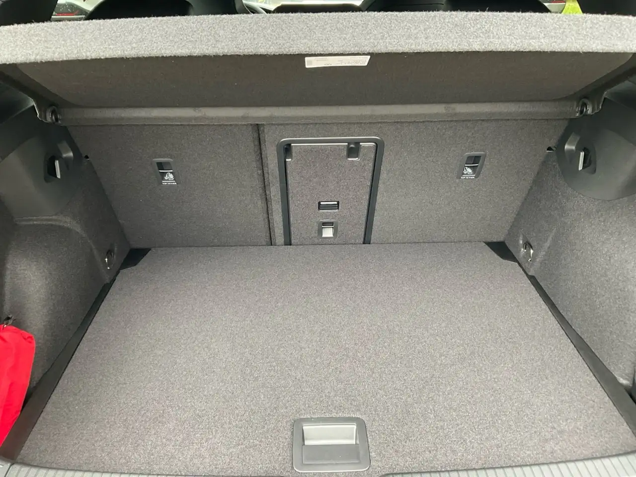 Volkswagen Golf 16