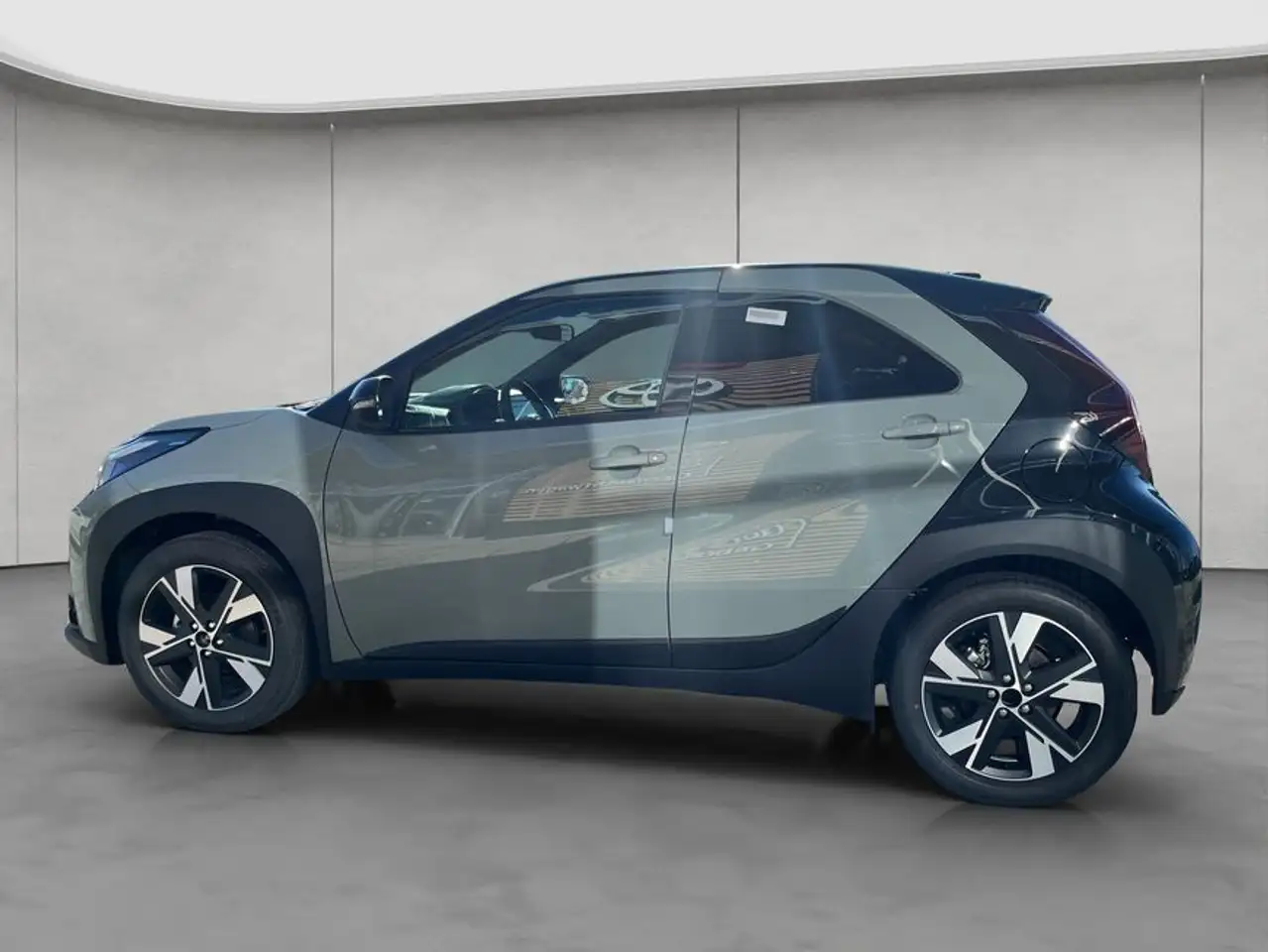 Toyota Aygo X 2