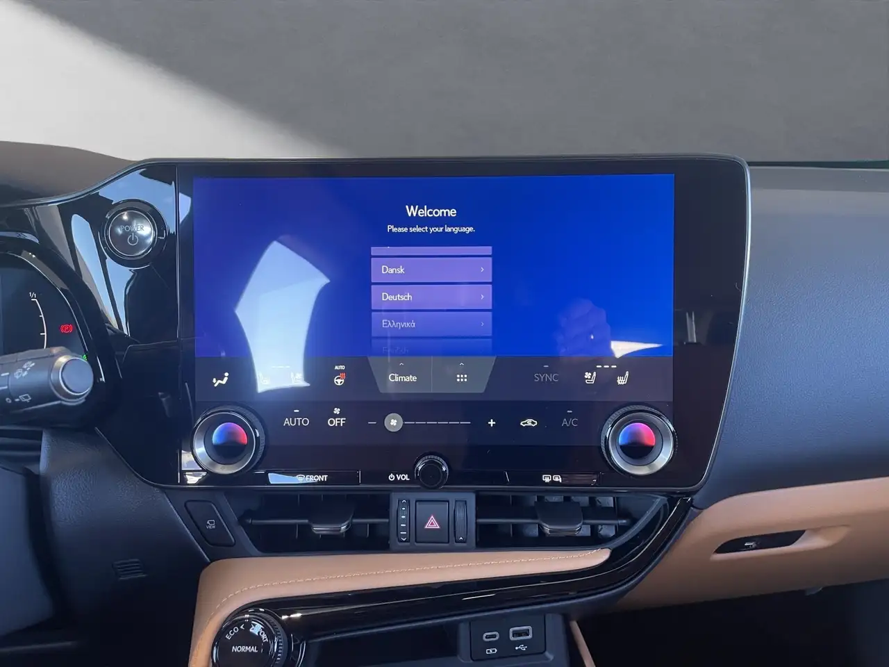 Lexus NX 15