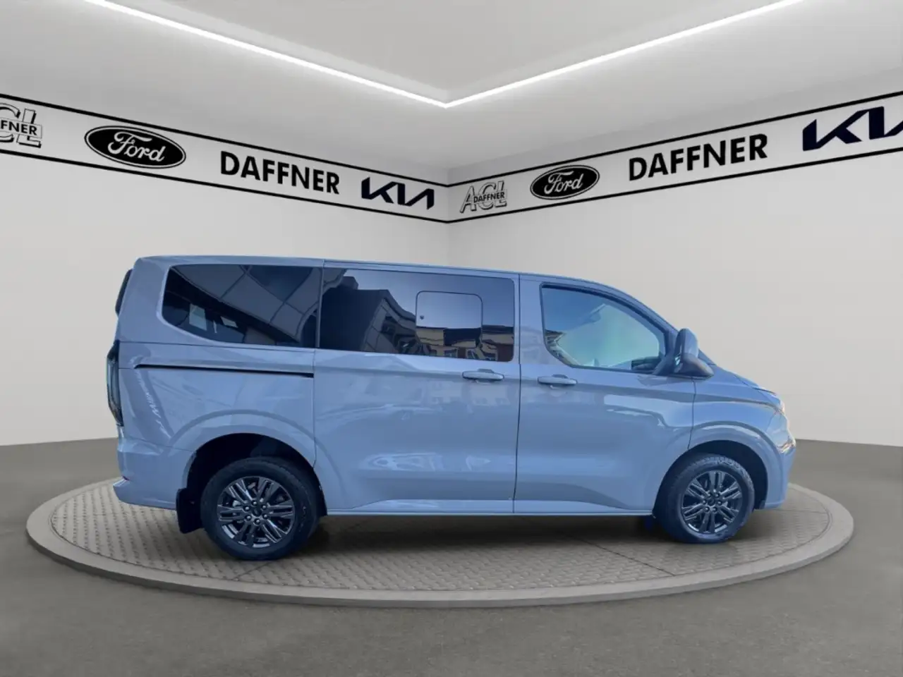 Ford Transit 8