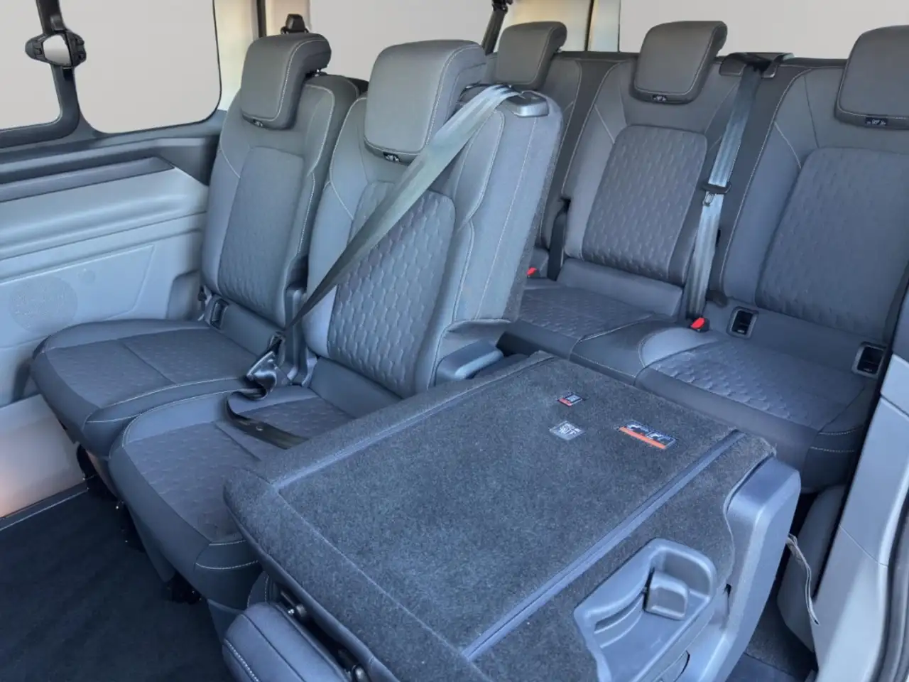 Ford Transit 14