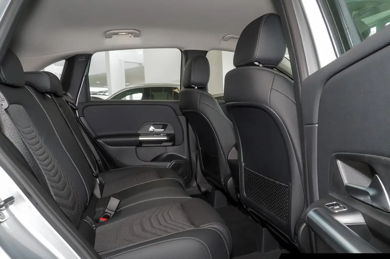 Mercedes-Benz B 200 9