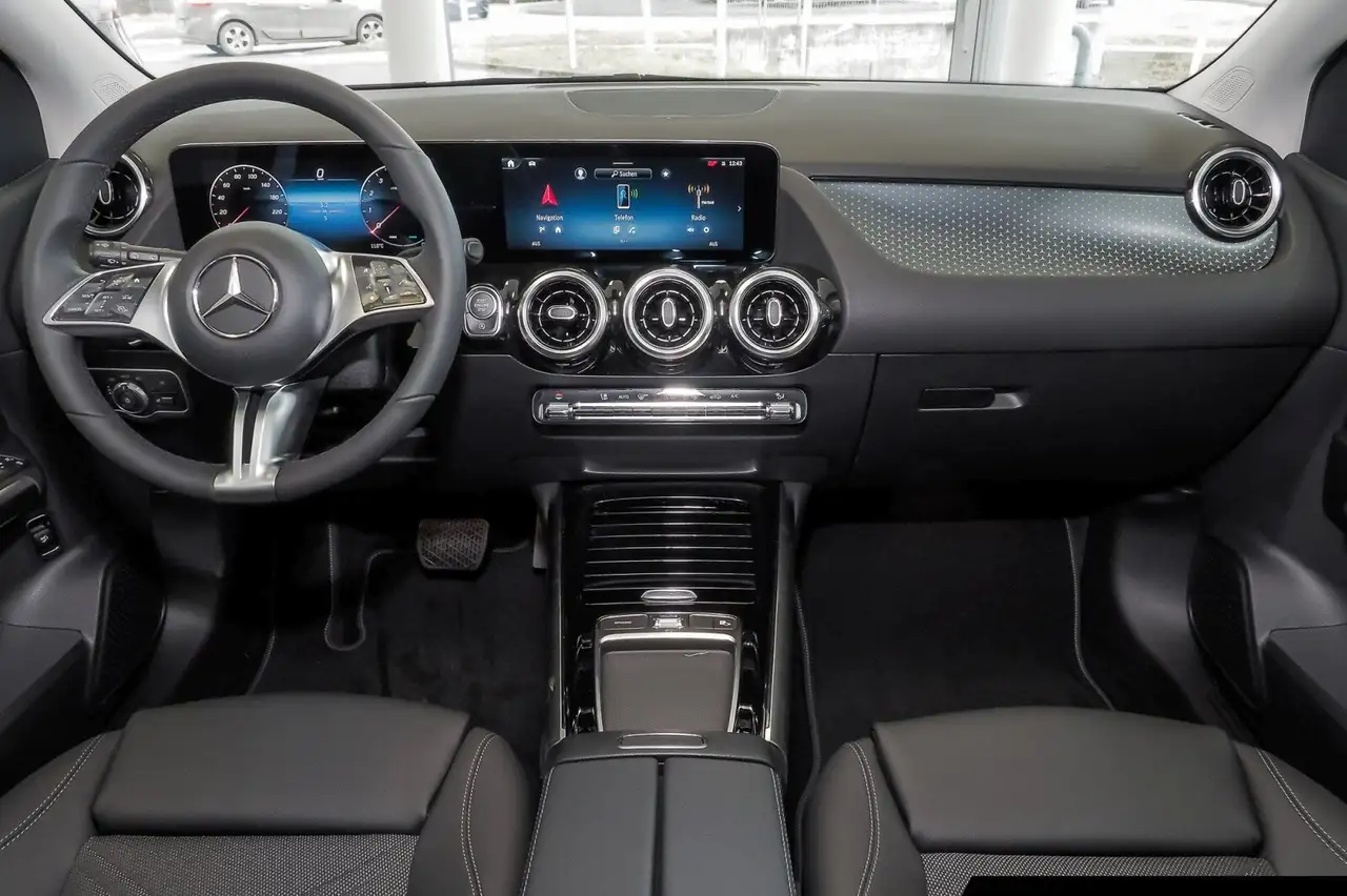 Mercedes-Benz B 200 10
