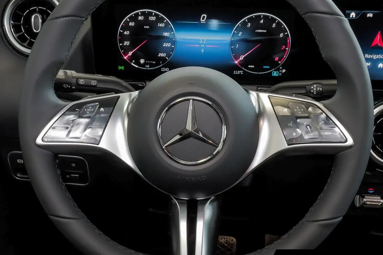 Mercedes-Benz B 200 13