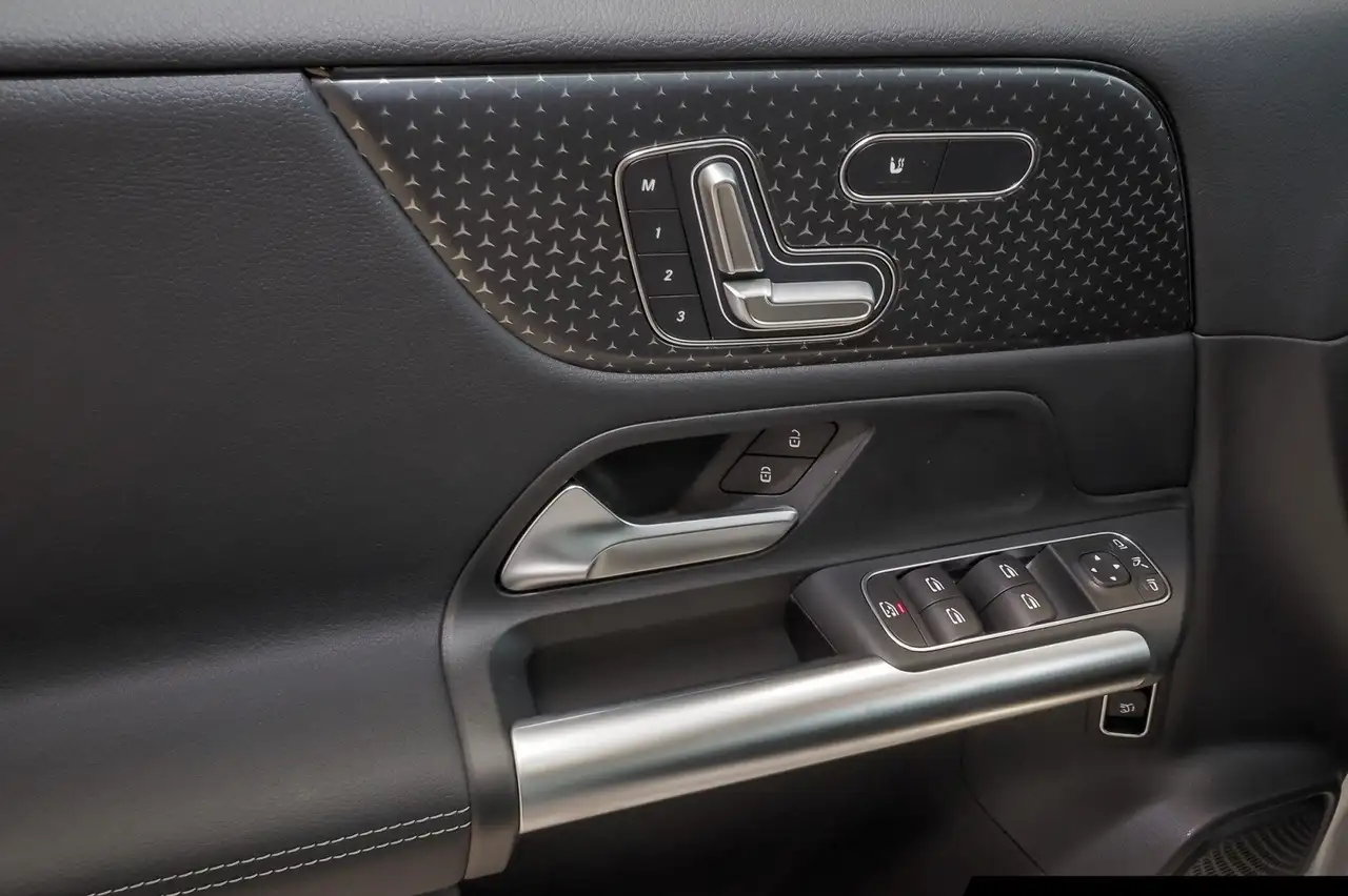 Mercedes-Benz B 200 14