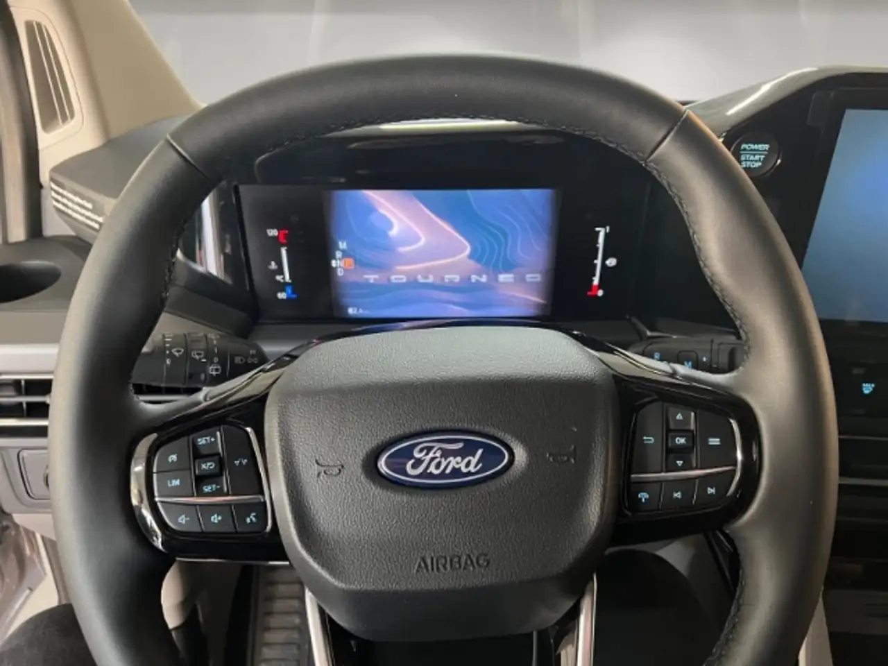 Ford Transit 8