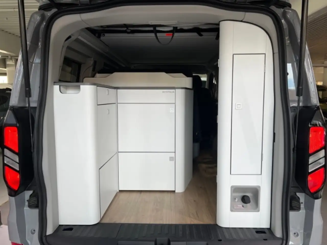 Ford Transit 12