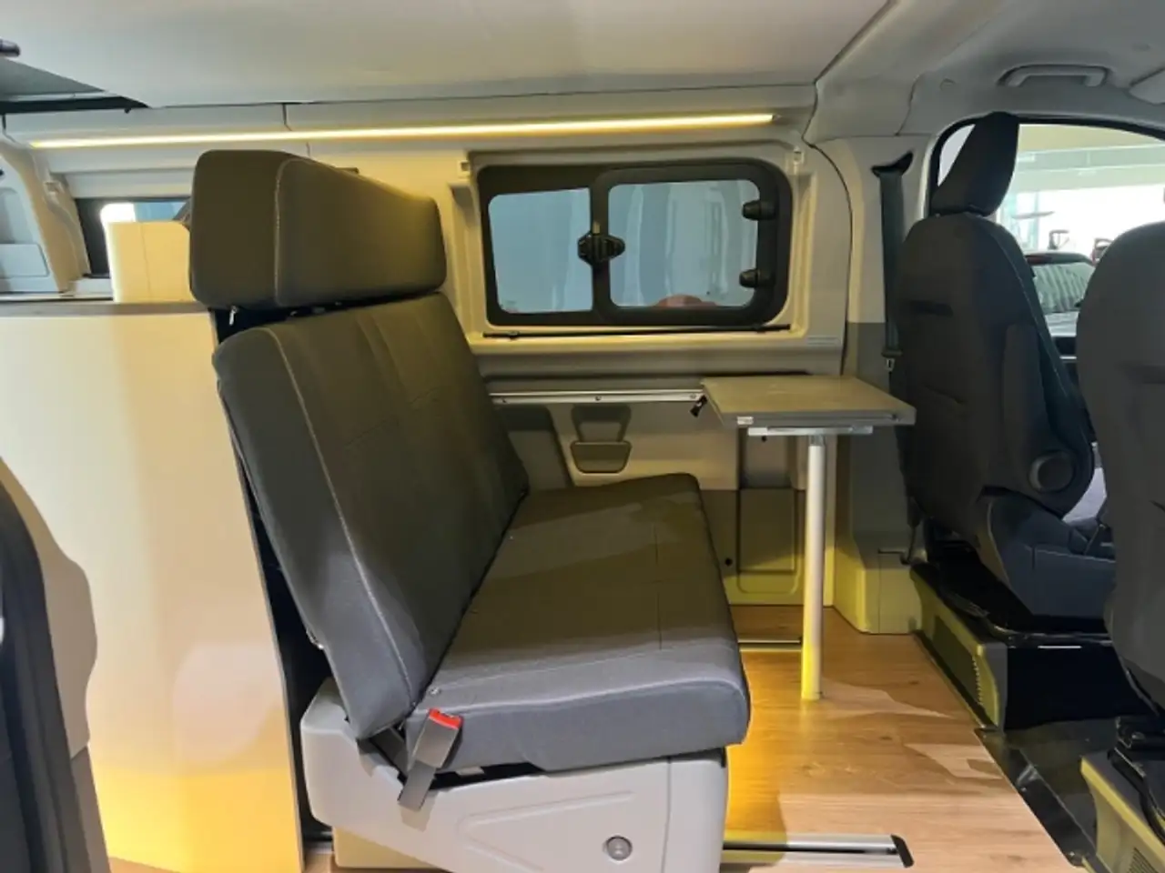 Ford Transit 16