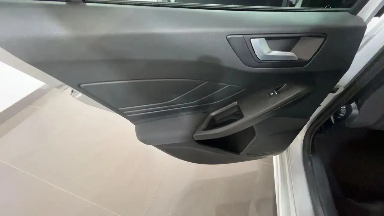 Ford Focus 12