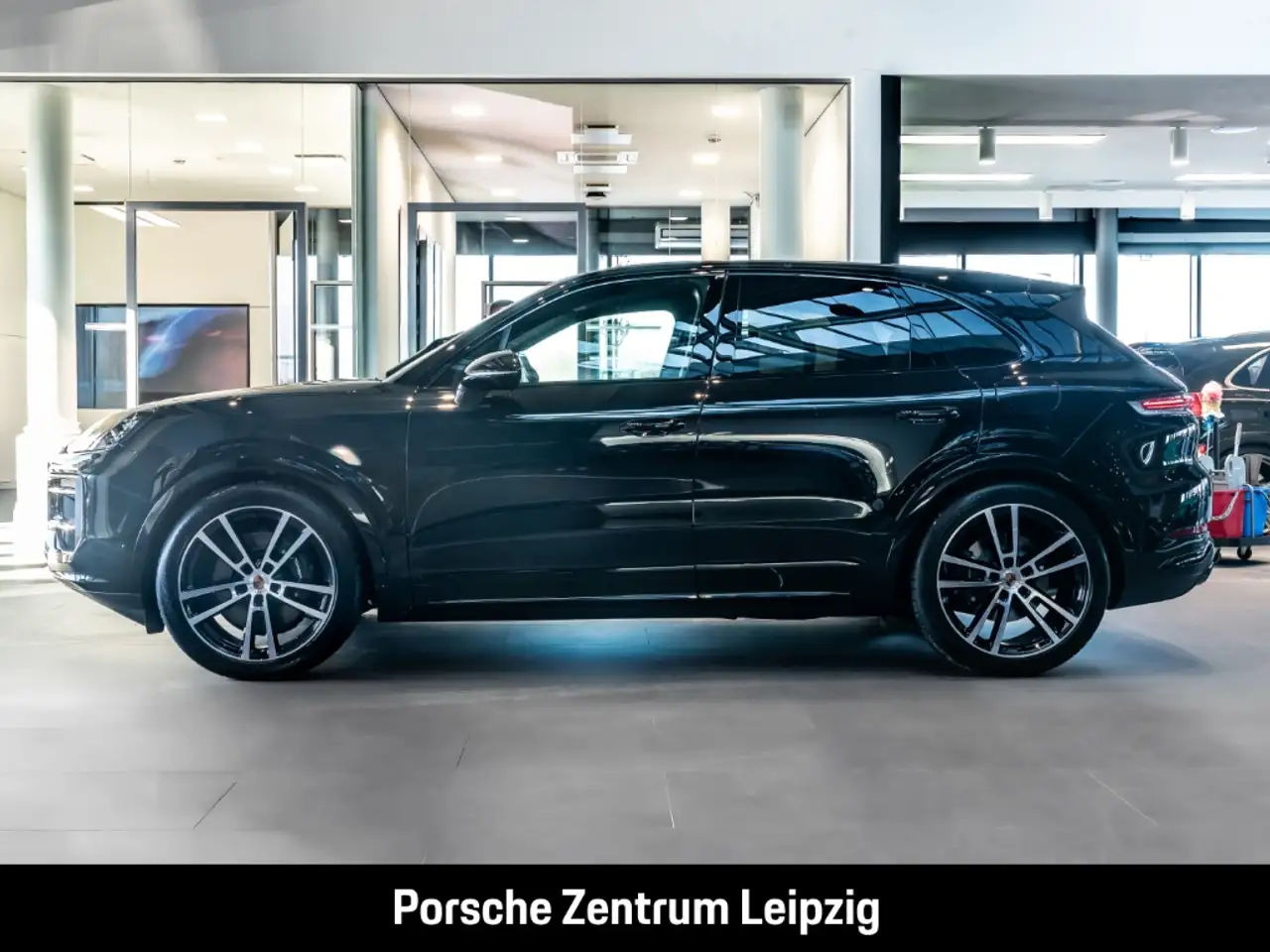 Porsche Cayenne 2