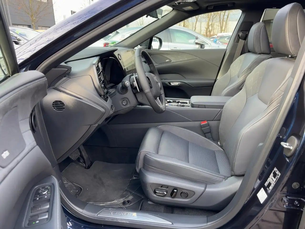 Lexus RX 8