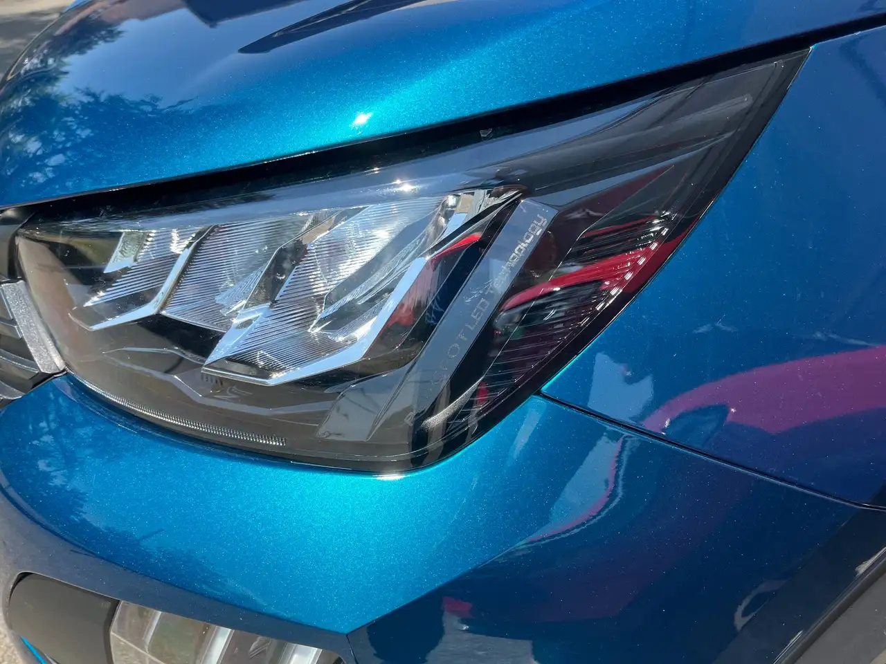 Peugeot 2008 5