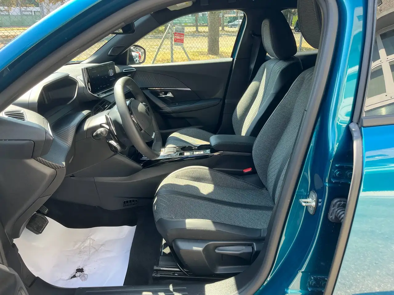 Peugeot 2008 7