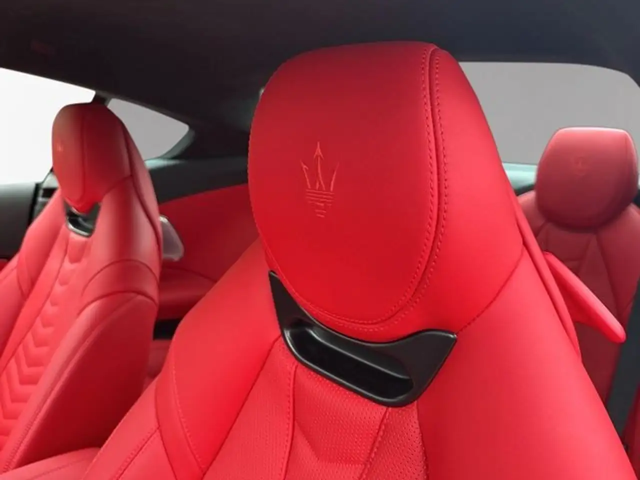 Maserati GranTurismo 10
