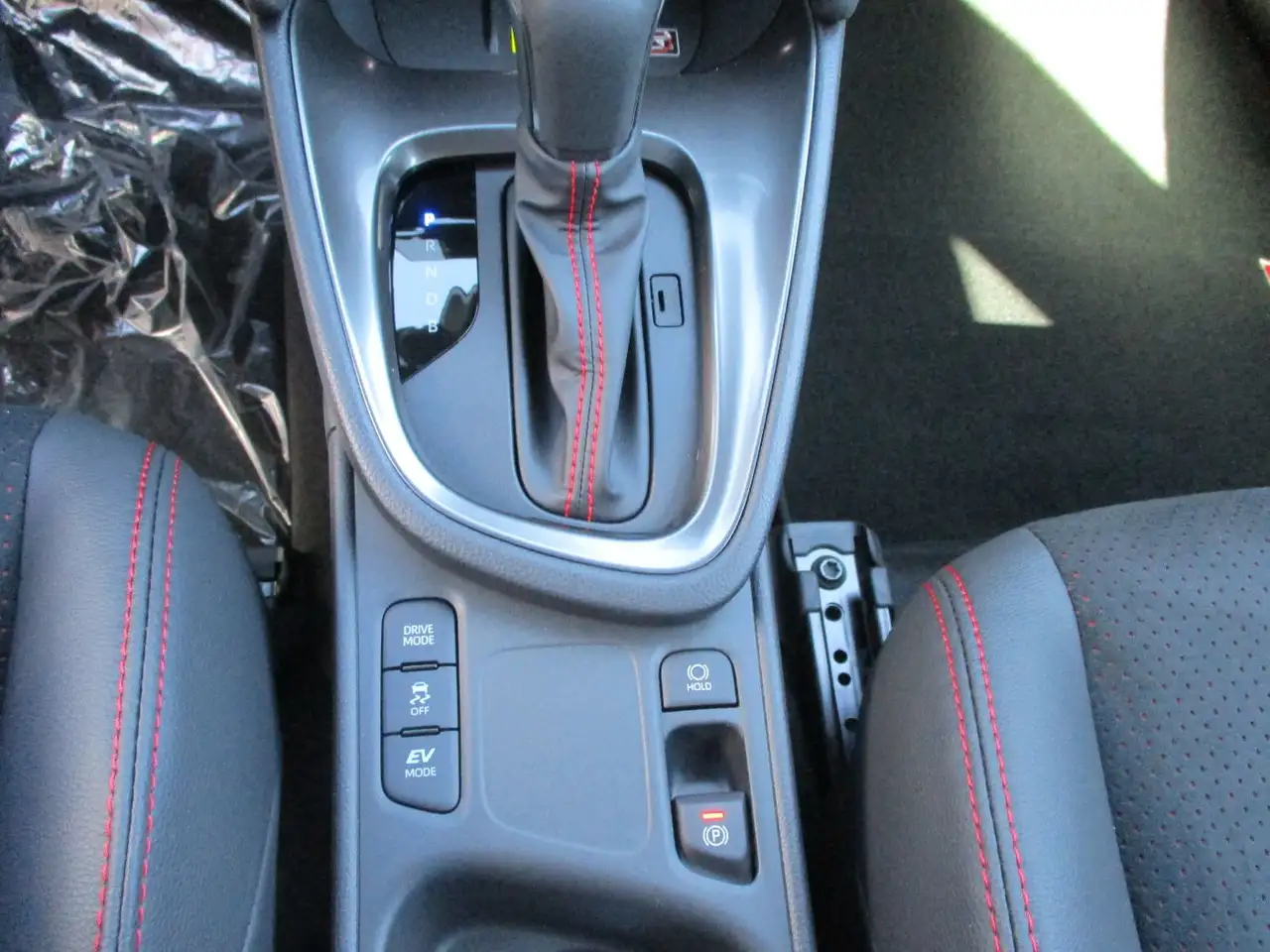 Toyota Yaris 16
