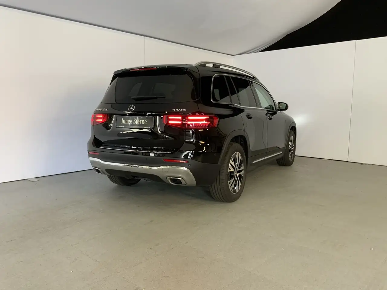Mercedes-Benz GLB 200 5