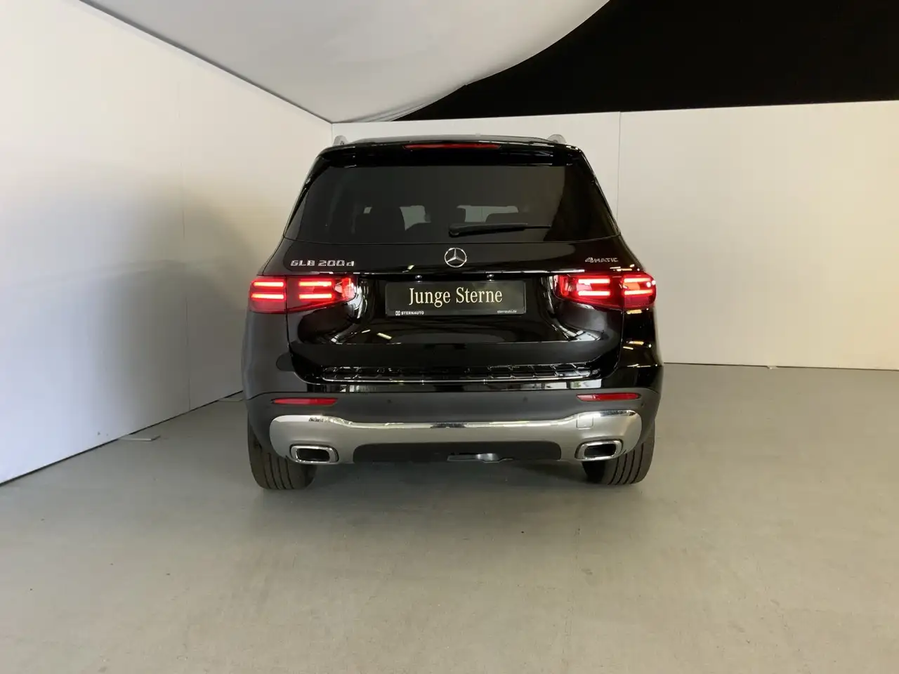Mercedes-Benz GLB 200 6