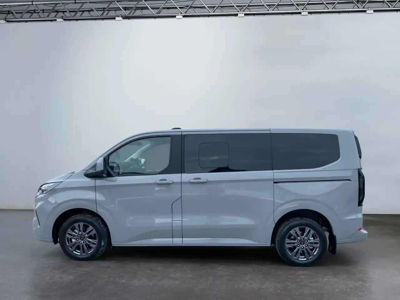 Ford Tourneo 3
