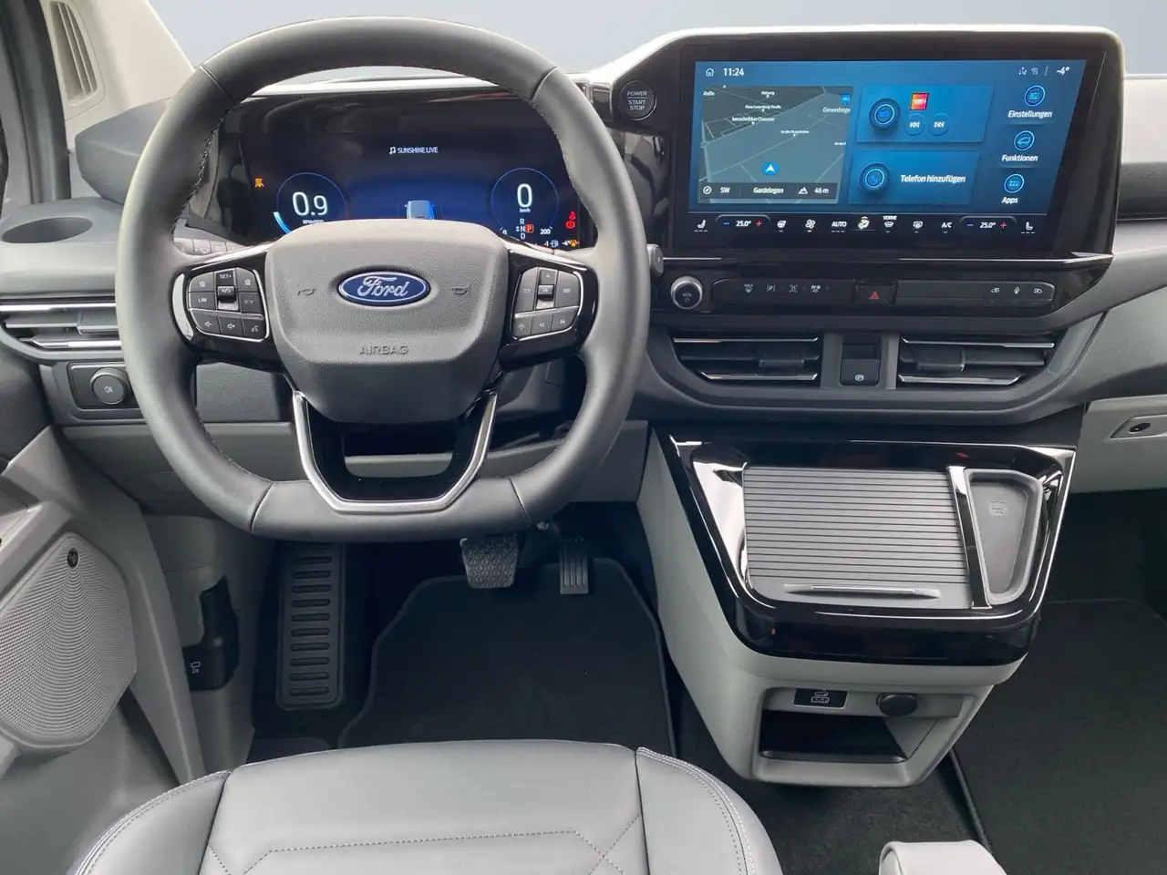 Ford Tourneo 8