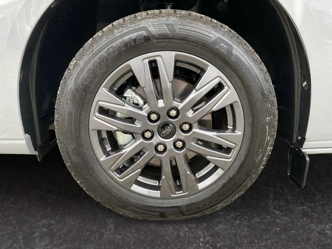 Ford Tourneo 15