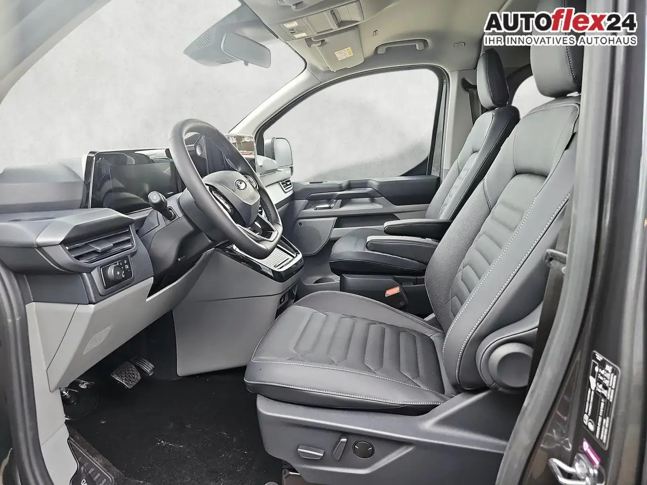 Ford Tourneo 8