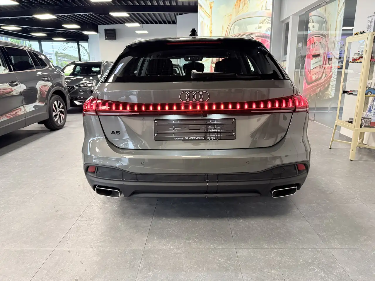 Audi A5 4