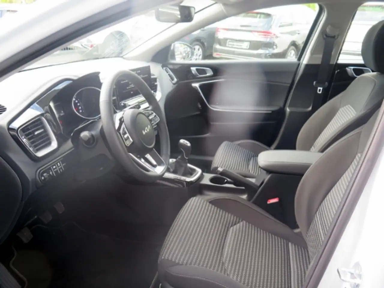 Kia Ceed 8