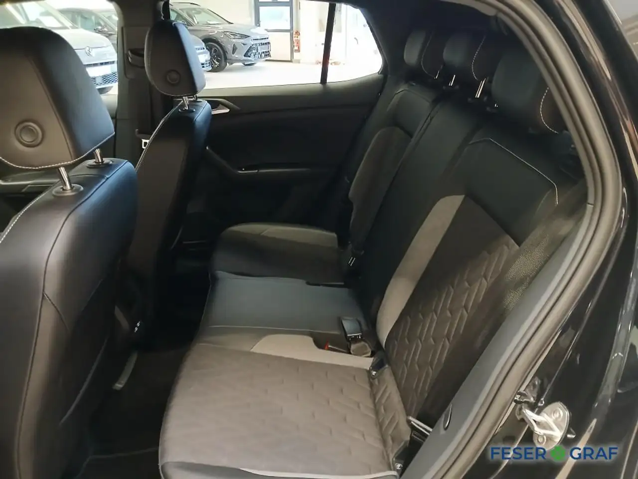 Volkswagen T-Cross 12