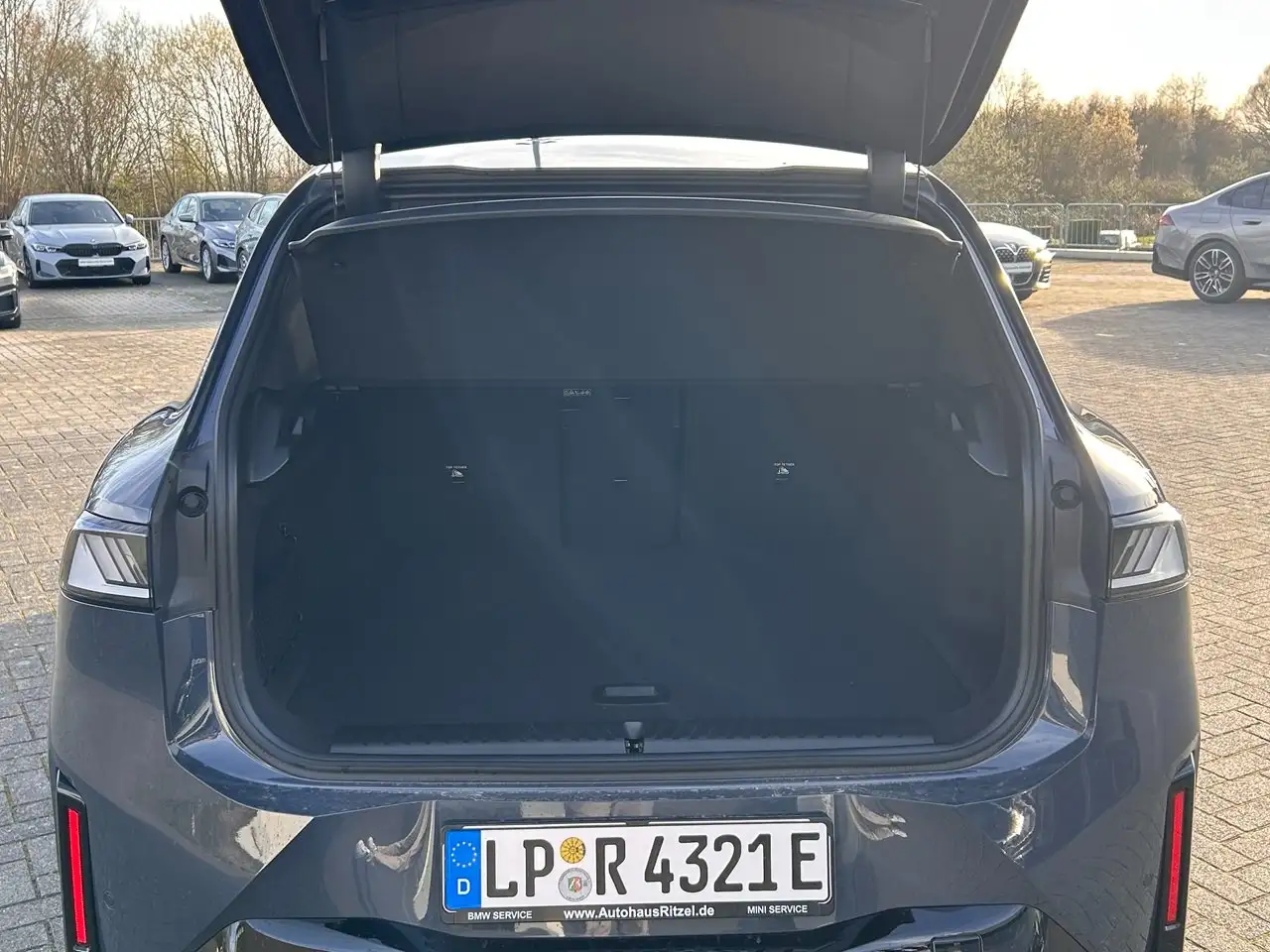 BMW iX3 50 10